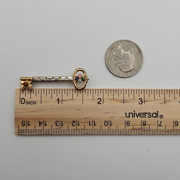 VTG Brooch Gold Tone Multi Color Rhinestone Skeleton Key Fairy Cottage Core Pin - Picture 10 of 10